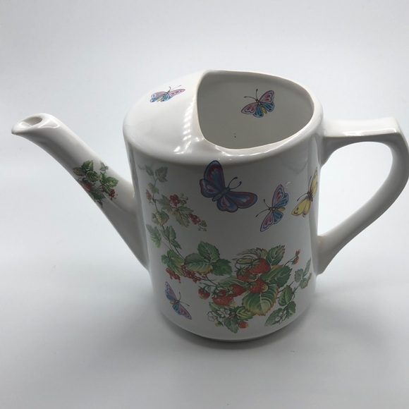 Watering Can. Butterfly Strawberries Exclusive Design Crownford. Made in England - Picture 2 of 8